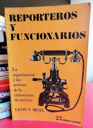 Reporteros y Funcionarios